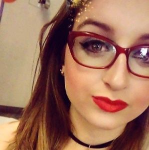 Meet your Posher, Charidy